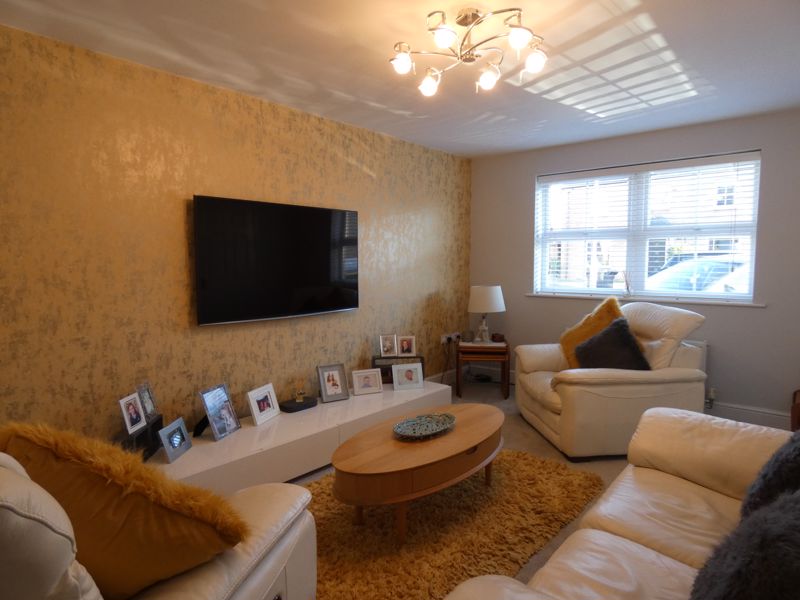 Lounge- click for photo gallery